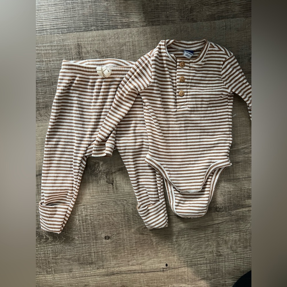 Old Navy 6-9 Month Striped Outfit